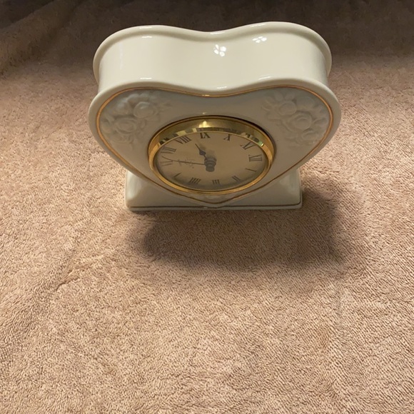 Lenox heart clock - Picture 3 of 3